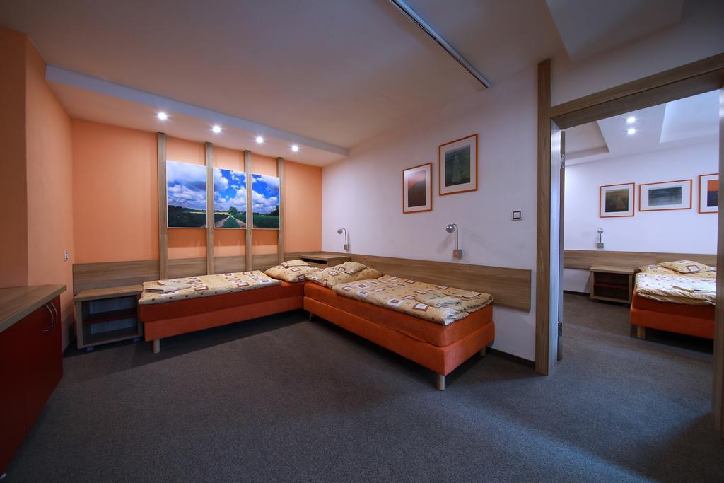 Wellness Penzion Pod Rozhlednou Kostelec nad Orlici Екстер'єр фото